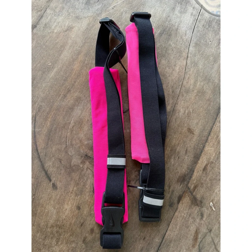 Lot of 2 Nike Lean Waistpacks pink running NWOT - Picture 2 of 2